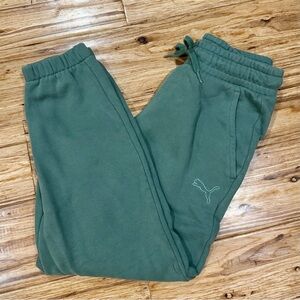 NWOT Puma Joggers - women’s Small
